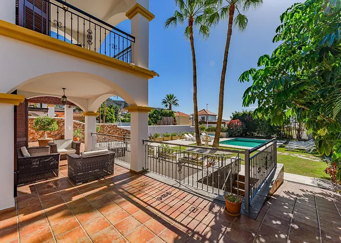 Вілла Juliet Адехе