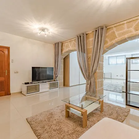 Juliet * Costa Adeje (Tenerife)